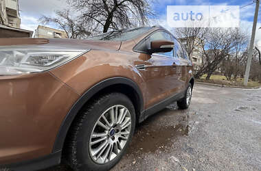 Внедорожник / Кроссовер Ford Kuga 2013 в Сокале