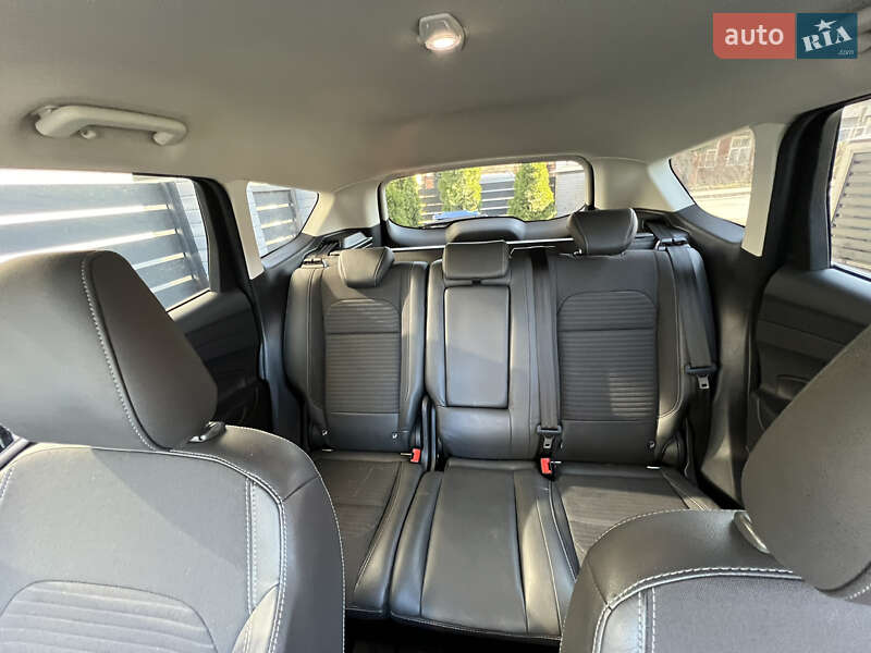 Внедорожник / Кроссовер Ford Kuga 2017 в Коломые