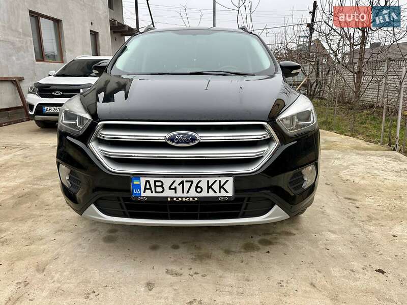 Внедорожник / Кроссовер Ford Kuga 2018 в Томашполе