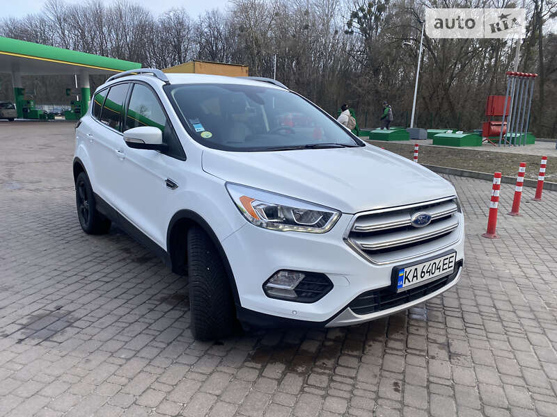 Ford Kuga 2016