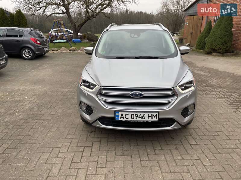 Ford Kuga 2016