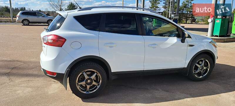 Внедорожник / Кроссовер Ford Kuga 2011 в Коростене