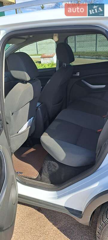 Внедорожник / Кроссовер Ford Kuga 2011 в Коростене