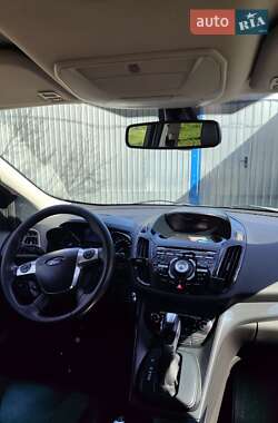 Позашляховик / Кросовер Ford Kuga 2013 в Слов'янську