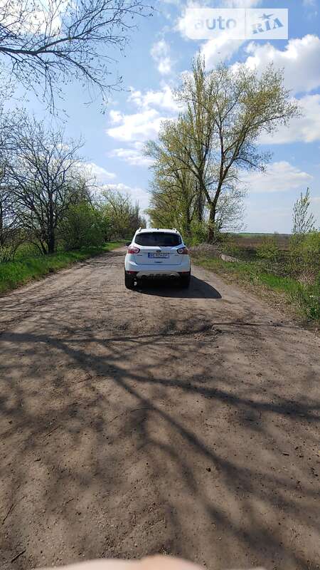 Внедорожник / Кроссовер Ford Kuga 2011 в Еланце