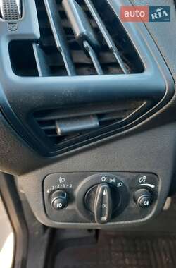 Внедорожник / Кроссовер Ford Kuga 2015 в Каменском