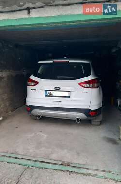 Внедорожник / Кроссовер Ford Kuga 2015 в Каменском