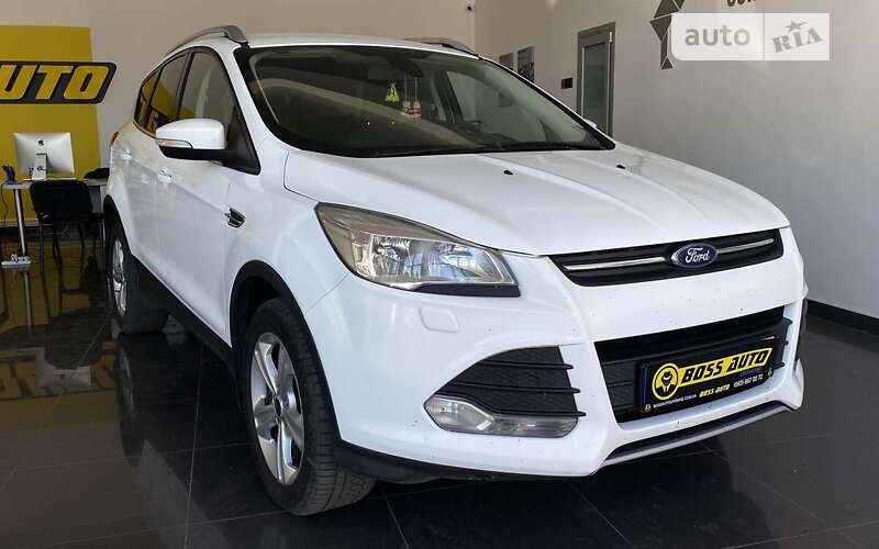 Внедорожник / Кроссовер Ford Kuga 2015 в Червонограде