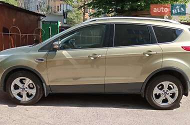 Внедорожник / Кроссовер Ford Kuga 2013 в 