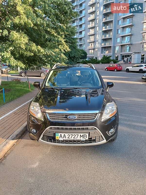 Внедорожник / Кроссовер Ford Kuga 2012 в Киеве