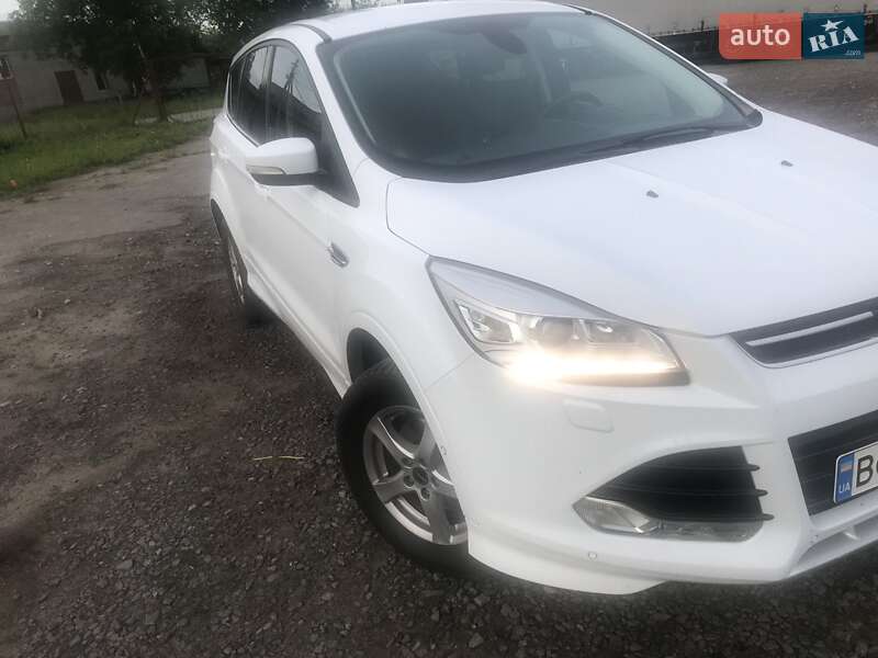 Внедорожник / Кроссовер Ford Kuga 2015 в Яворове