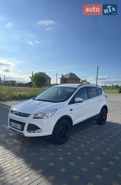 Внедорожник / Кроссовер Ford Kuga 2014 в 
