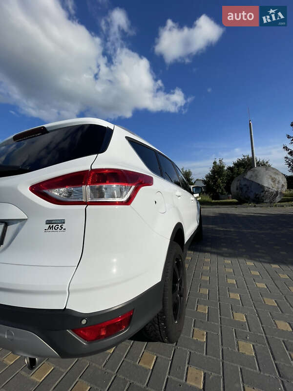 Позашляховик / Кросовер Ford Kuga 2014 в Коломиї