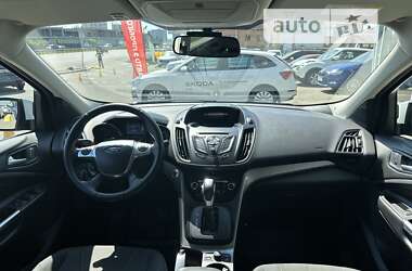 Позашляховик / Кросовер Ford Kuga 2013 в Києві