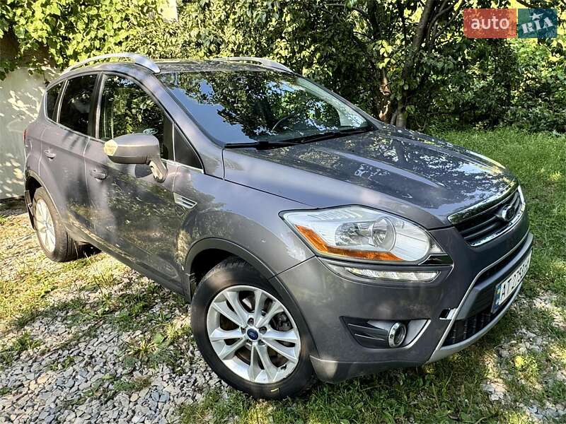 Внедорожник / Кроссовер Ford Kuga 2012 в Ивано-Франковске
