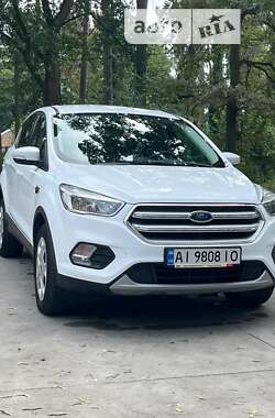 Позашляховик / Кросовер Ford Kuga 2019 в Бучі