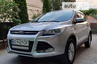 Позашляховик / Кросовер Ford Kuga 2014 в Микулинцях