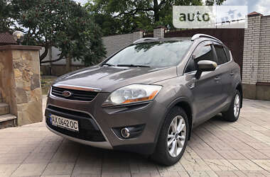 Внедорожник / Кроссовер Ford Kuga 2012 в Богодухове