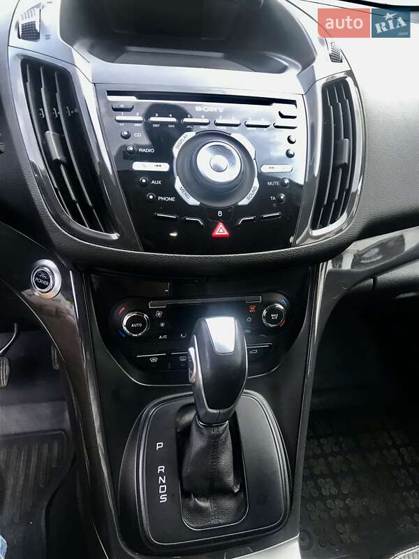 Внедорожник / Кроссовер Ford Kuga 2013 в Желтых Водах