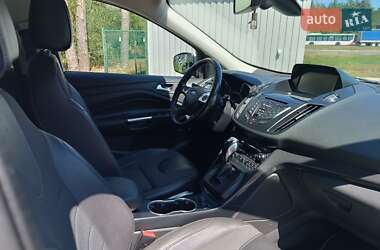 Внедорожник / Кроссовер Ford Kuga 2013 в 