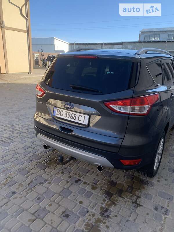 Позашляховик / Кросовер Ford Kuga 2015 в Тернополі