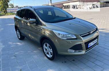 Позашляховик / Кросовер Ford Kuga 2015 в Черкасах