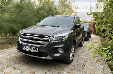 Позашляховик / Кросовер Ford Kuga 2019 в Дніпрі