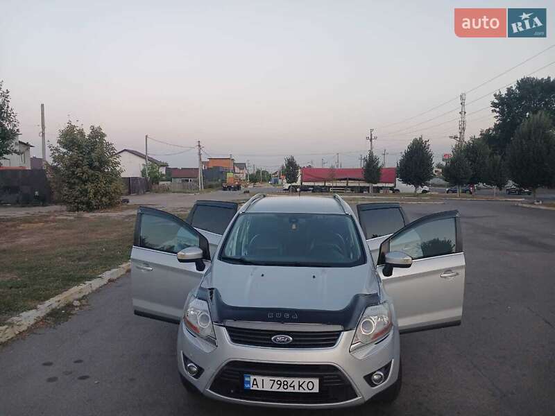 Внедорожник / Кроссовер Ford Kuga 2011 в Буче