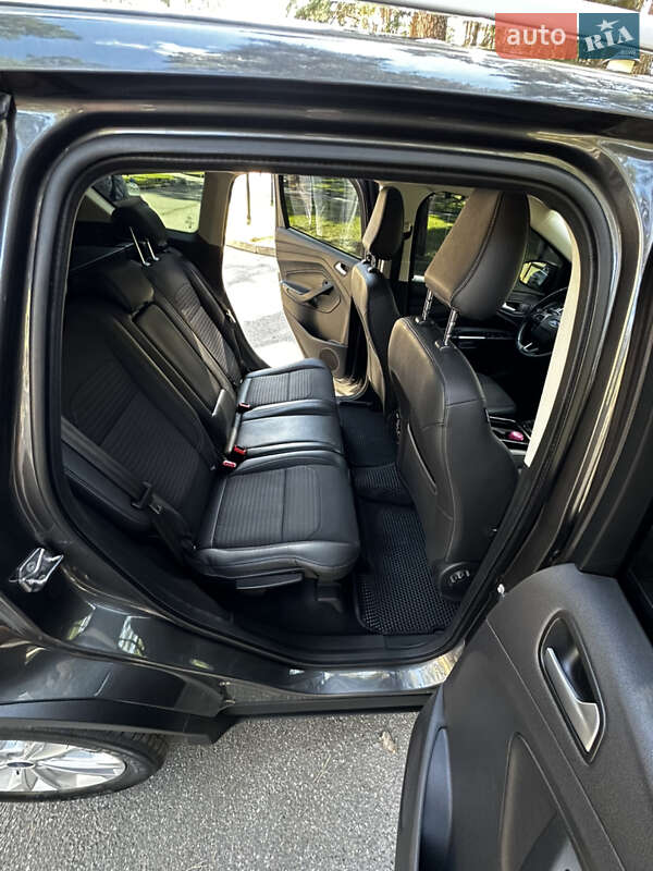 Внедорожник / Кроссовер Ford Kuga 2019 в Чернигове