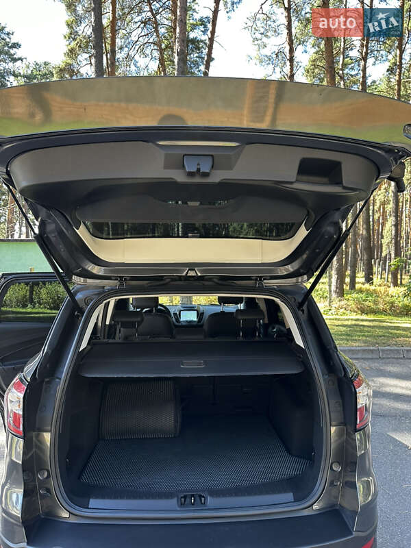 Внедорожник / Кроссовер Ford Kuga 2019 в Чернигове