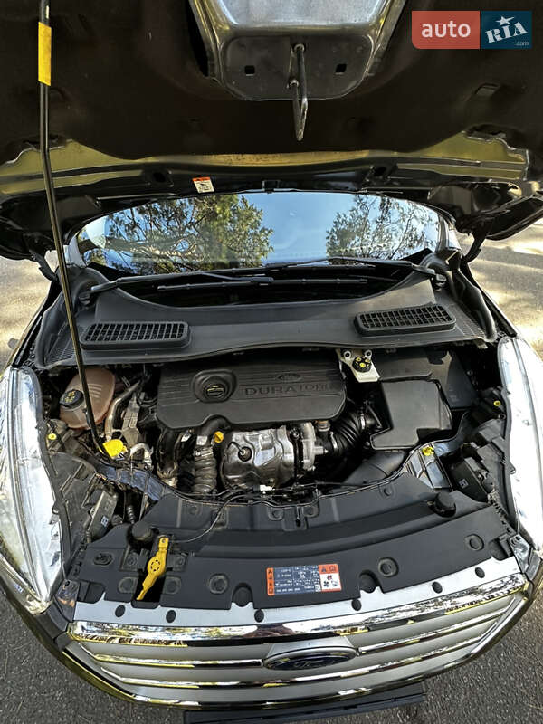 Внедорожник / Кроссовер Ford Kuga 2019 в Чернигове