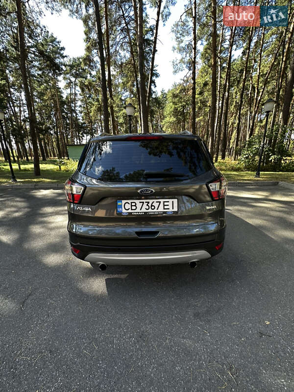 Внедорожник / Кроссовер Ford Kuga 2019 в Чернигове