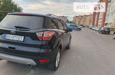 Позашляховик / Кросовер Ford Kuga 2019 в Тернополі