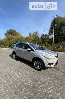 Внедорожник / Кроссовер Ford Kuga 2011 в Нежине