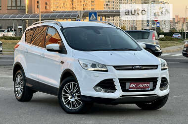 Внедорожник / Кроссовер Ford Kuga 2014 в Киеве