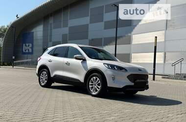 Позашляховик / Кросовер Ford Kuga 2022 в Києві