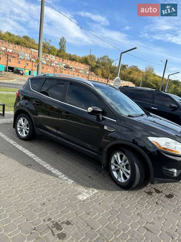 Позашляховик / Кросовер Ford Kuga 2012 в Харкові