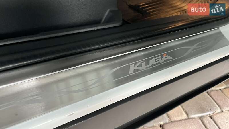 Внедорожник / Кроссовер Ford Kuga 2016 в Киеве