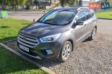 Внедорожник / Кроссовер Ford Kuga 2019 в 