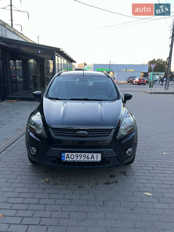 Внедорожник / Кроссовер Ford Kuga 2010 в Ужгороде
