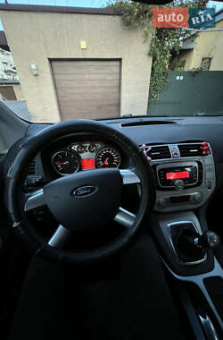 Внедорожник / Кроссовер Ford Kuga 2010 в Ужгороде