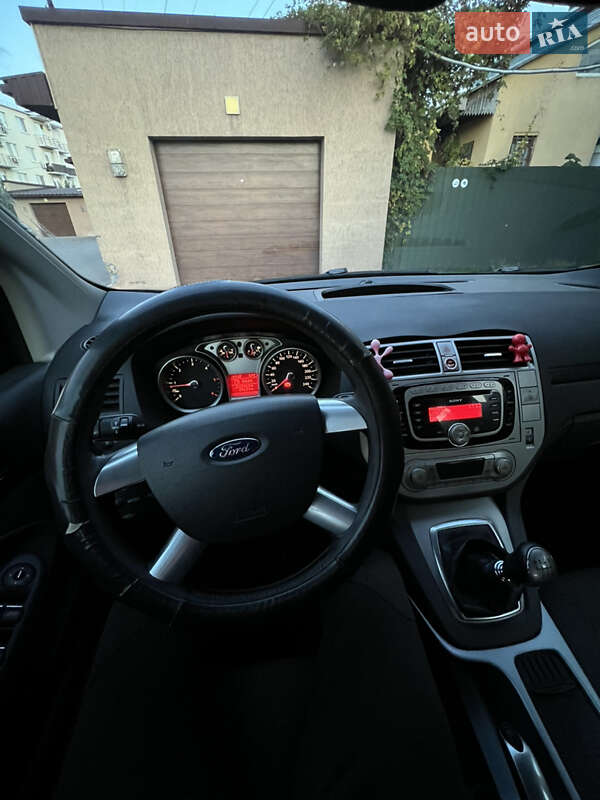 Внедорожник / Кроссовер Ford Kuga 2010 в Ужгороде
