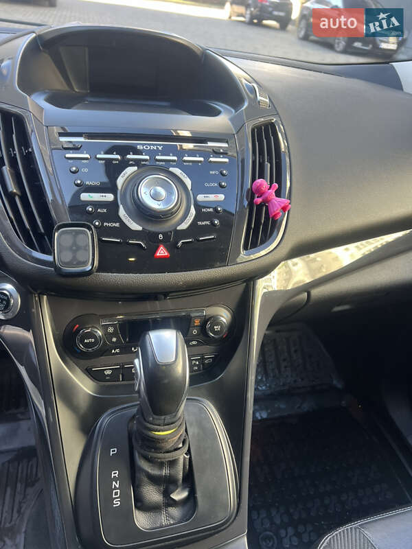 Внедорожник / Кроссовер Ford Kuga 2014 в Ивано-Франковске