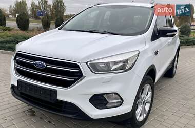 Внедорожник / Кроссовер Ford Kuga 2017 в Днепре