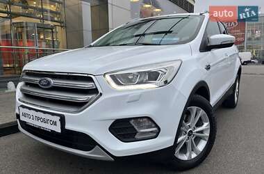 Внедорожник / Кроссовер Ford Kuga 2019 в Киеве