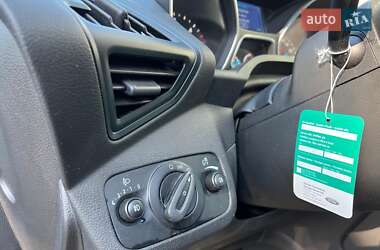 Внедорожник / Кроссовер Ford Kuga 2013 в 