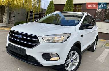 Внедорожник / Кроссовер Ford Kuga 2017 в Днепре