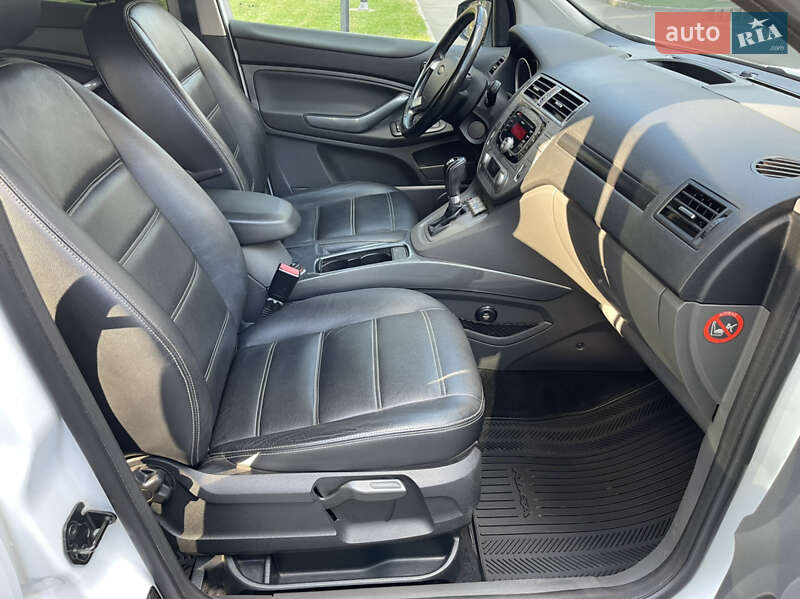 Внедорожник / Кроссовер Ford Kuga 2012 в Чернигове