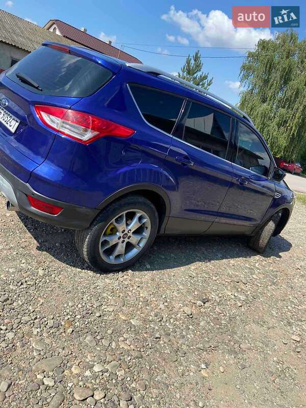 Внедорожник / Кроссовер Ford Kuga 2014 в Черновцах