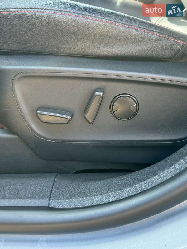 Внедорожник / Кроссовер Ford Kuga 2021 в Тячеве